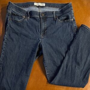 GAP Women's Straight Leg Jeans in Dark Blue